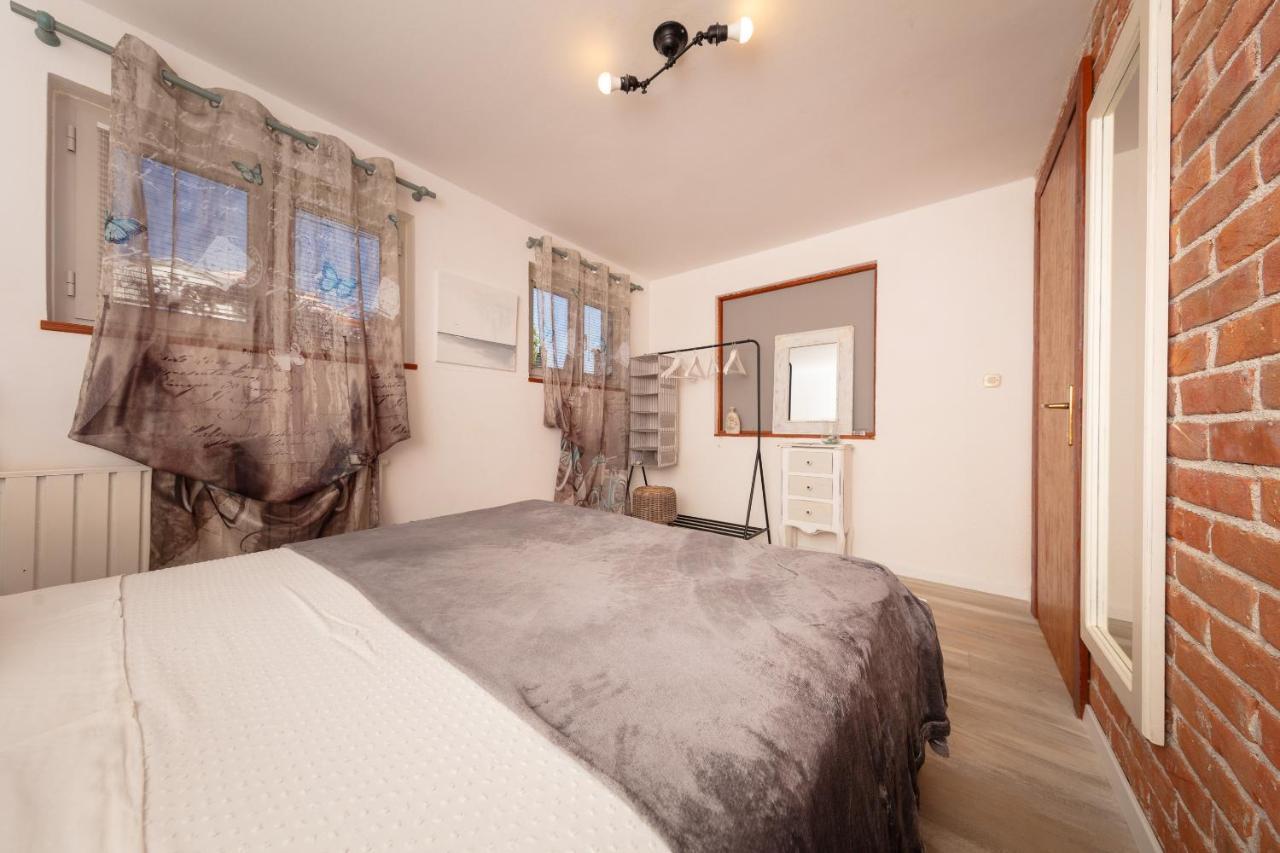 Casa Mia - Apartman Zara 梅杜林 外观 照片